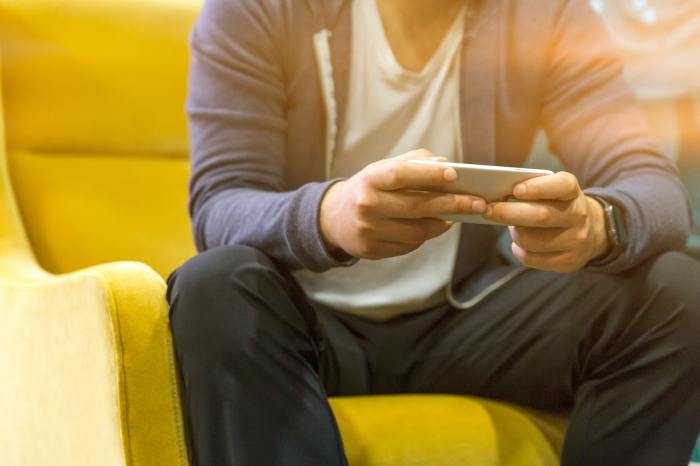 Cara Melaporkan Aplikasi Pinjol Ilegal 2025