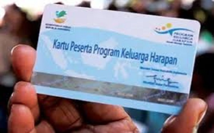 Apakah perlu membawa KTP untuk mencairkan PKH 2025?