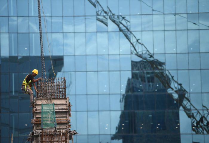 Bagaimana jika perusahaan di DKI Jakarta tidak membayar sesuai UMP DKI 2025?