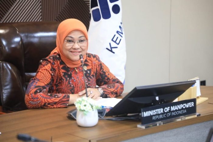 Siapa yang menetapkan UMR Surabaya 2025?