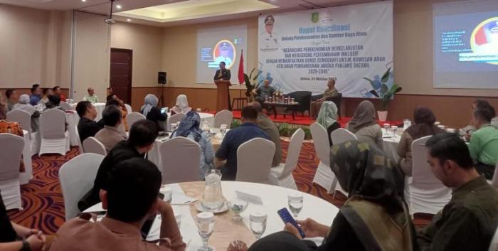 Apakah pencairan PKH 2025 diumumkan di kantor desa/kelurahan?