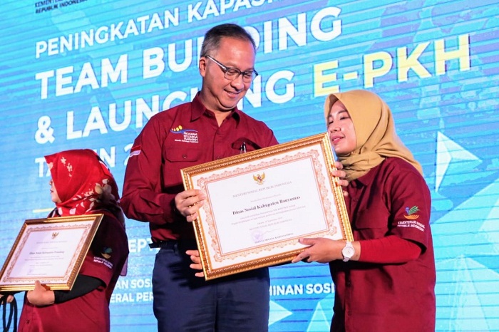 Apakah ada aplikasi resmi PKH 2025?