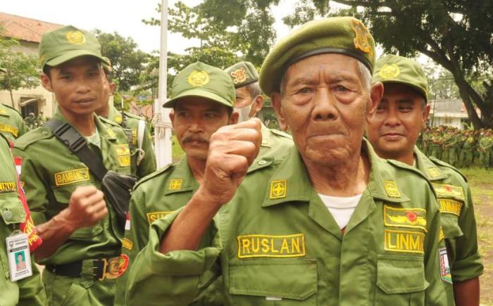 Gaji Linmas 2025