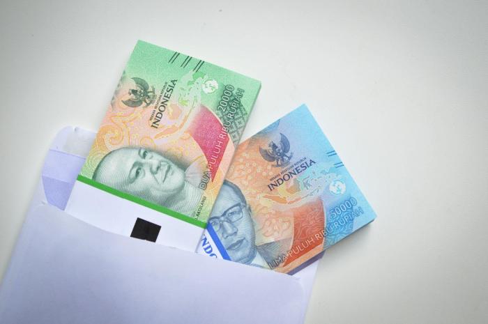 Bagaimana cara mencari informasi terbaru tentang UMP DKI 2025?