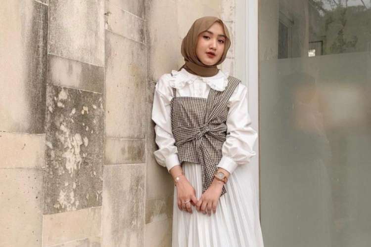 Lebaran baju hijab inspirasi kekinian dwihandaanda Lebaran baju hijab inspirasi kekinian dwihandaanda