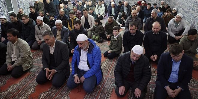 Tema Sholat Idul Fitri 2025
