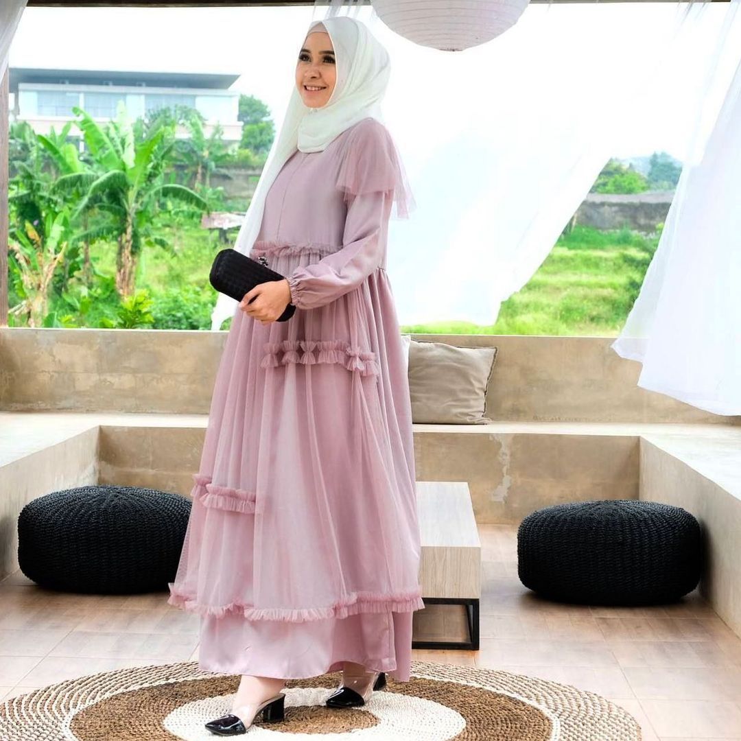 Trend Warna Baju Lebaran 2025