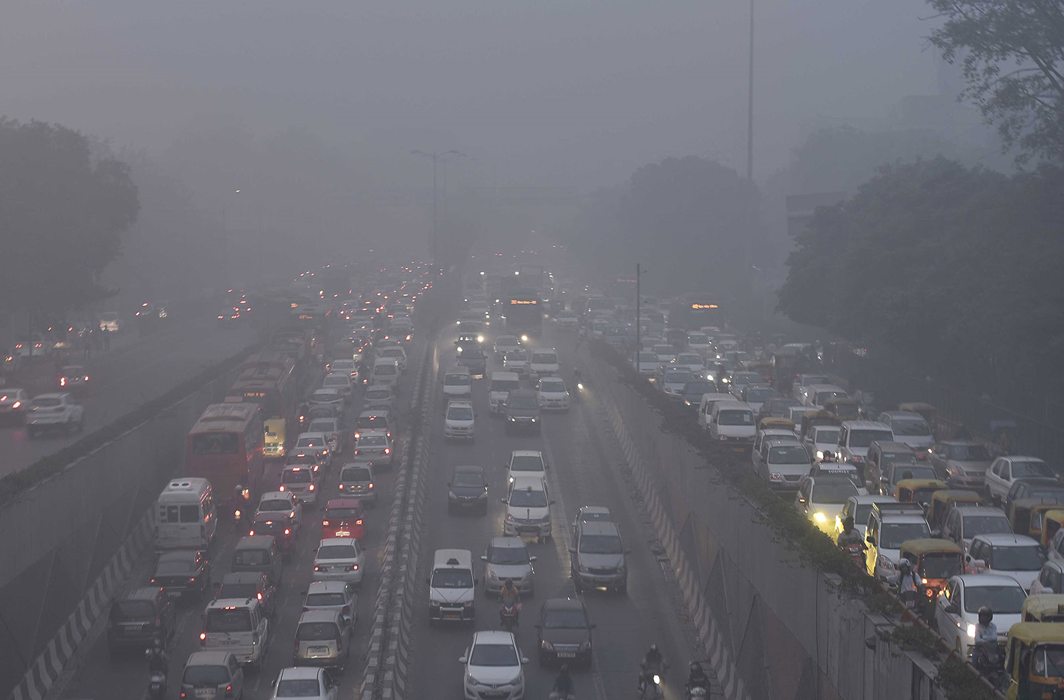 Cng delhi vehicles run transport public fuel solve rising kejriwal cost looks power water green dailymail india Skema Ganjil Genap Mudik 2025