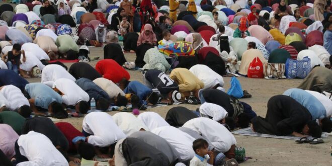 Teks Khutbah Idul Fitri 2025 Terbaru