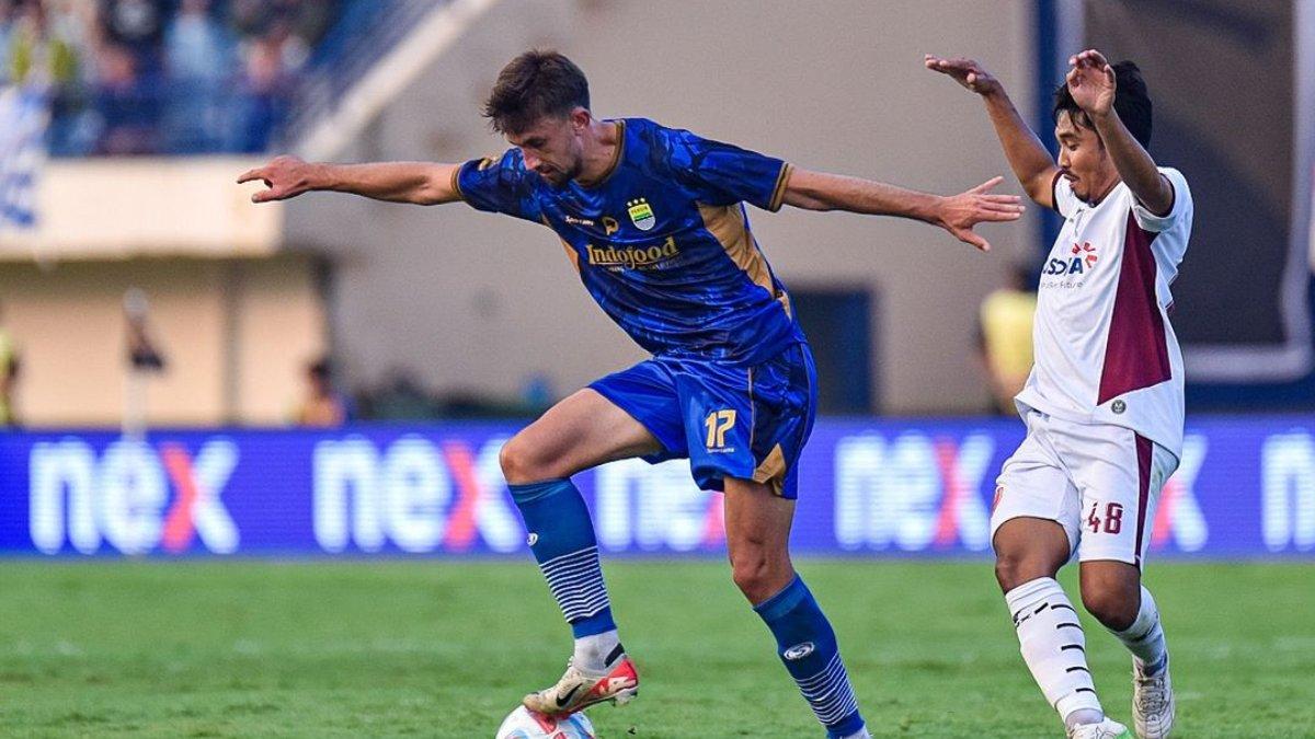 Duel Sengit di Lini Tengah: Dewa United vs Arema
