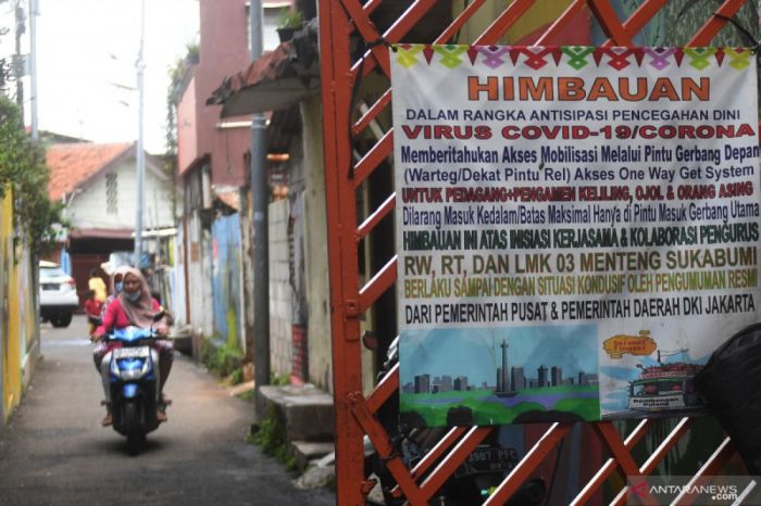 Bantuan ppkm terdampak gubernur warga maluku serahkan malukuterkini pembatasan mikro Bantuan Ppkm 2025