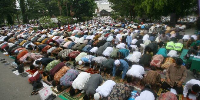 Tata Cara Sholat Idul Fitri 2025
