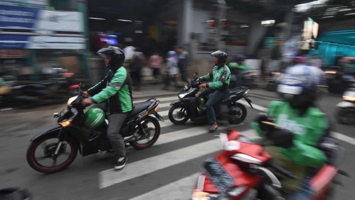 Odd delhi even clarifications rule penalty exemptions Pemberlakuan Ganjil Genap Mudik 2025