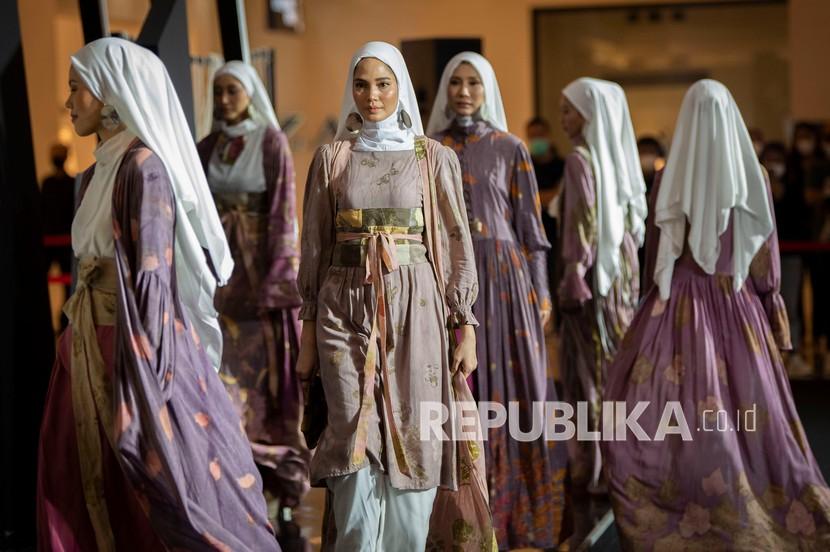 Inspirasi Gamis Lebaran 2025