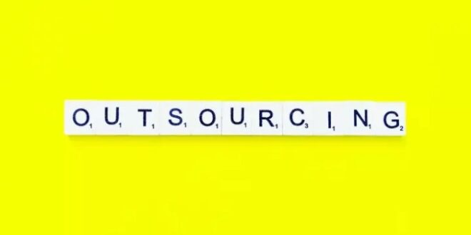 Apakah Karyawan Outsourcing Dapat THR Maret 2025