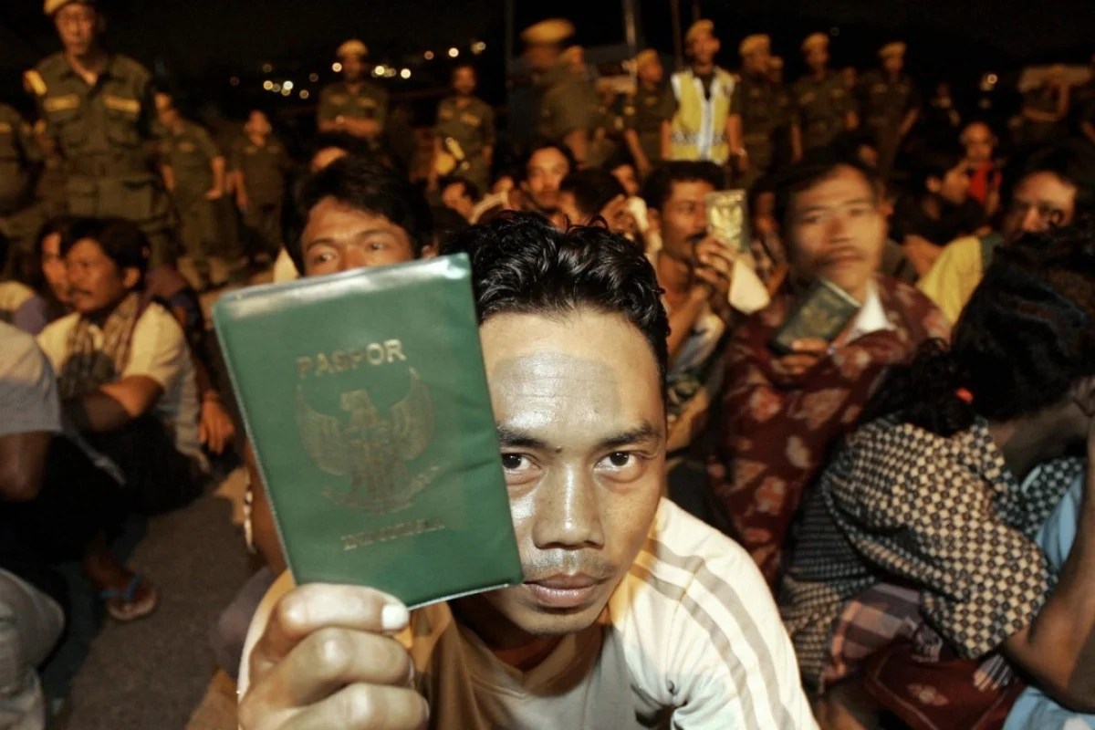 Arabia migrant saudi umani saudita workers protest indonesian epa wikileaks consiglio boia activists irham mast embassy arabian beheading barano inghilterra