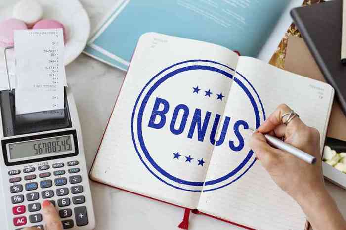 Bonus bonuses employees calculate compensation profit incentive prize concept additional preview Cara Hitung THR Maret 2025 Karyawan Kontrak