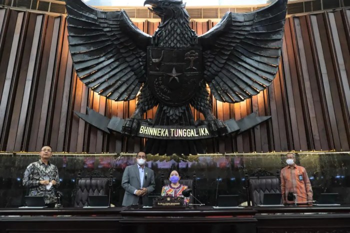 Kenapa THR Maret 2025 Surabaya Ditutup