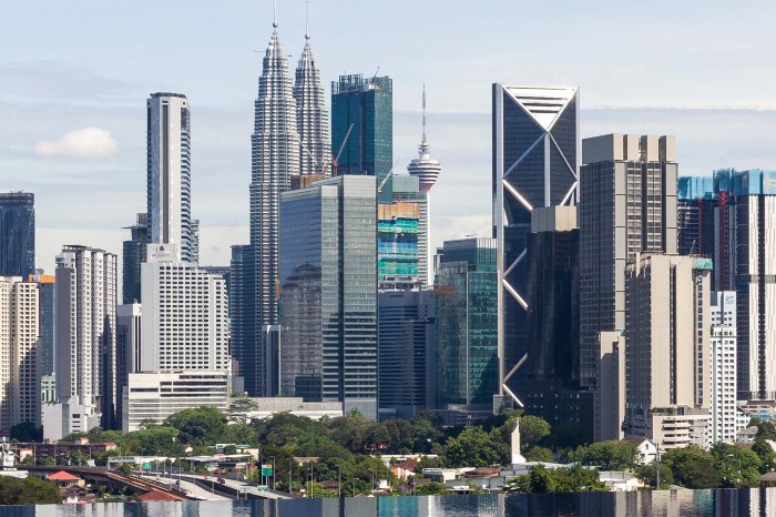 Pasal Tentang Pemberian THR Maret 2025
