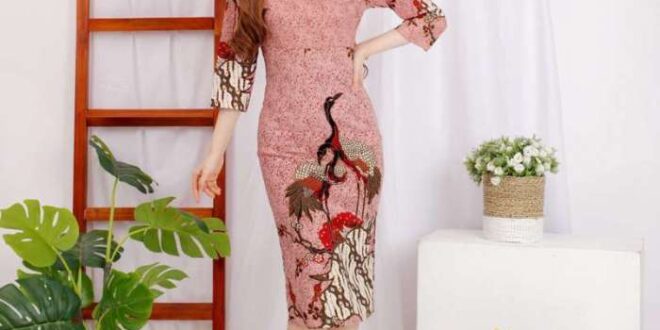 Model Baju Batik Wanita Terbaru 2025