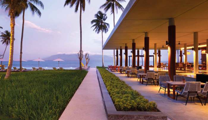 Contoh Dialog Reservation Hotel Singkat