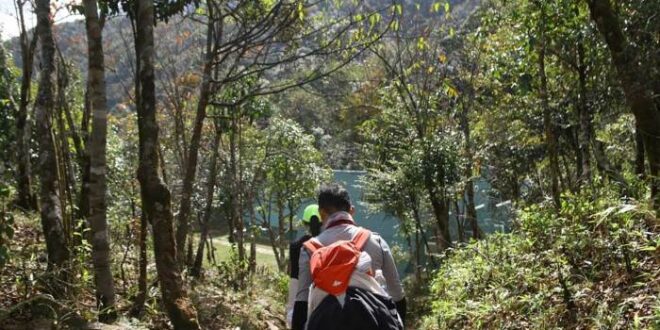 Contoh Itinerary 2 Hari 1 Malam