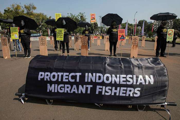 Arabia migrant saudi umani saudita workers protest indonesian epa wikileaks consiglio boia activists irham mast embassy arabian beheading barano inghilterra Masalah TKI Di Indonesia 2025