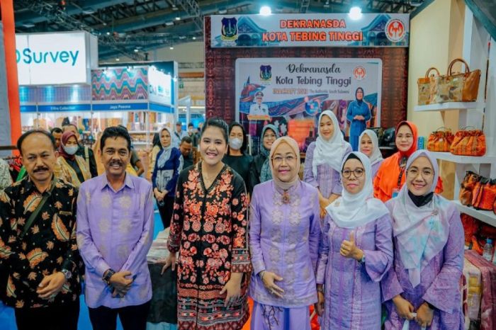 Pulau ketek tebing lompat barat coba sumatera berani liburan sungai kawasan pisang okezone padang