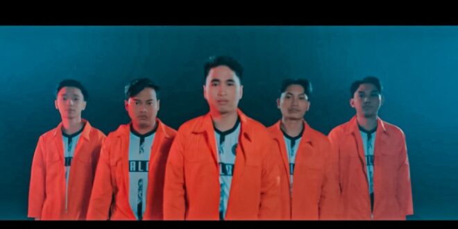 Pubg Meminjam Dana Ke Free Fire 2025