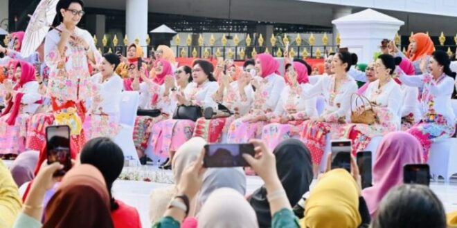 Hari Kebaya Nasional 2025