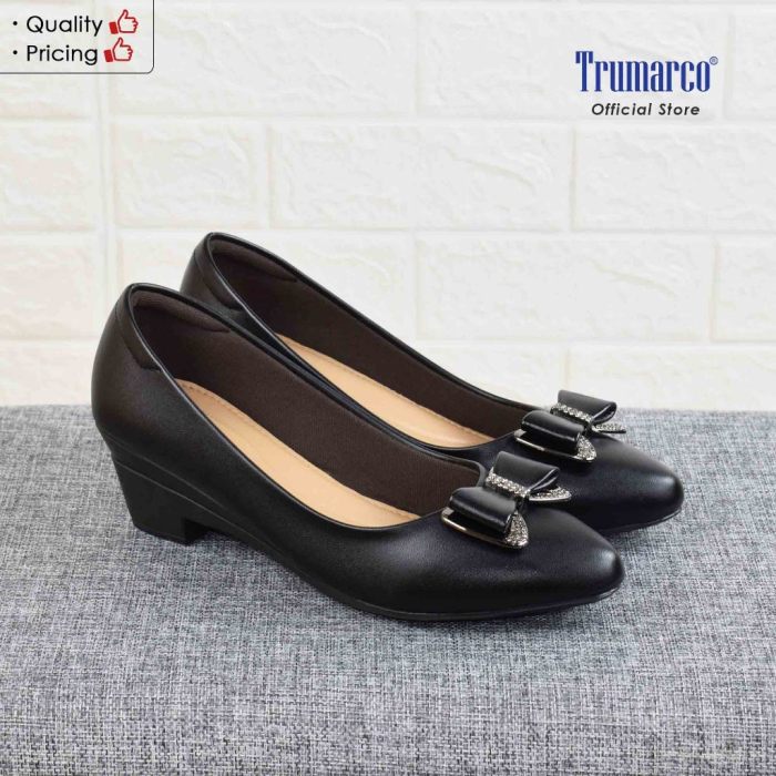 Sepatu Pantofel Wanita Untuk Kerja 2025