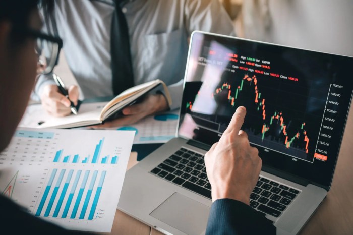 Tempat Trading Forex Terbaik 2025